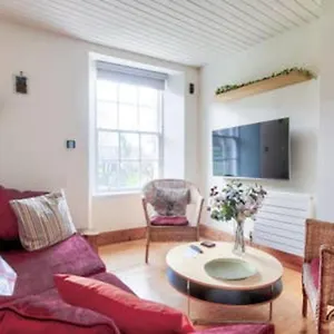 Guestready - Greyfriars Bobby View - Old Town Apartment